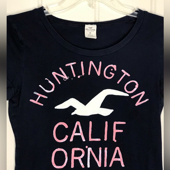 Hollister Navy Blue Round Neck Blouse Huntington California Medium 8- 10
Stretch - Picture 3 of 16